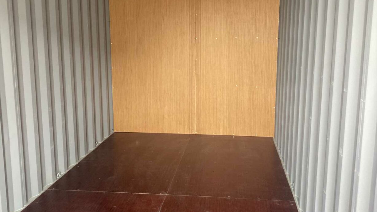 Self Stockage yH5BAEAAAAALAAAAAABAAEAAAIBRAA7