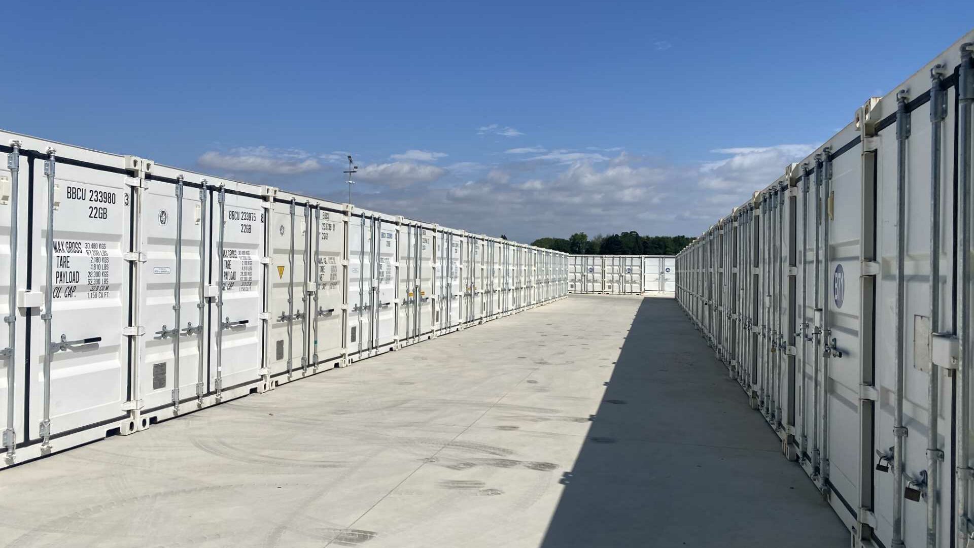 Self Stockage yH5BAEAAAAALAAAAAABAAEAAAIBRAA7